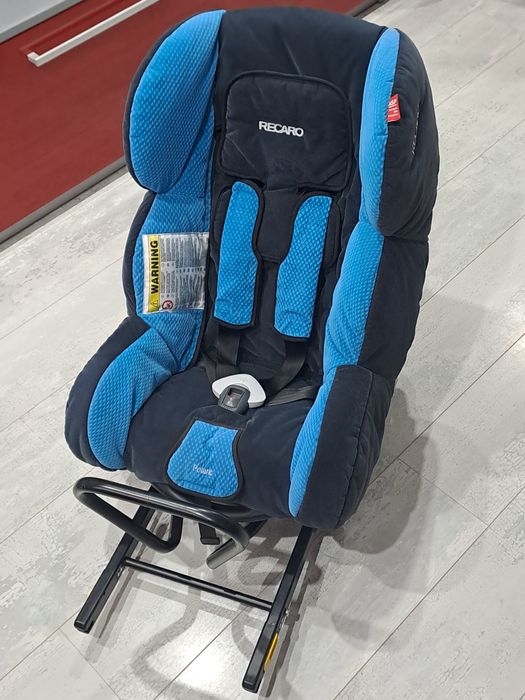 Детски стол за кола RECARO/ регулируем