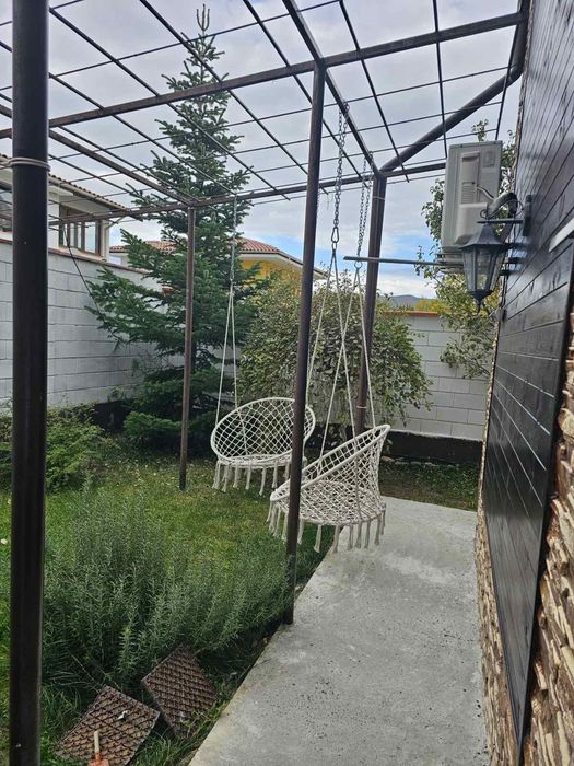 Дава се под наем Къща в с. Гюльовца, Област Бургас - 121 кв.м за 1950 € - Снимка #5