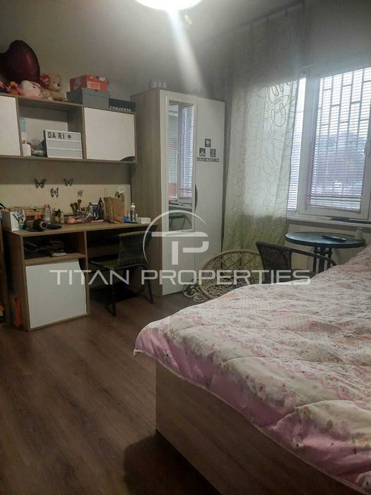 Продава се Тристаен апартамент в Пловдив, Тракия - 60 кв.м за 1967 €/кв.м - Снимка #3