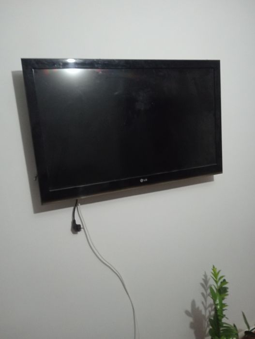 Продам телевизор