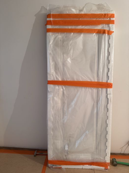 Дверь 2м*80 новая в упаковке