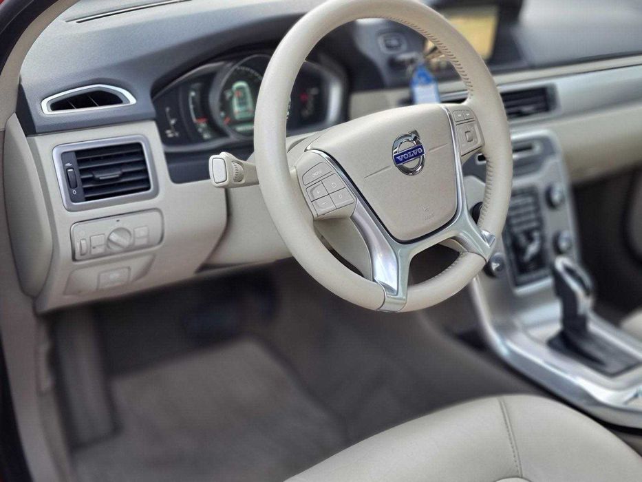 Volvo V70 D5 AWD 215 p.s.