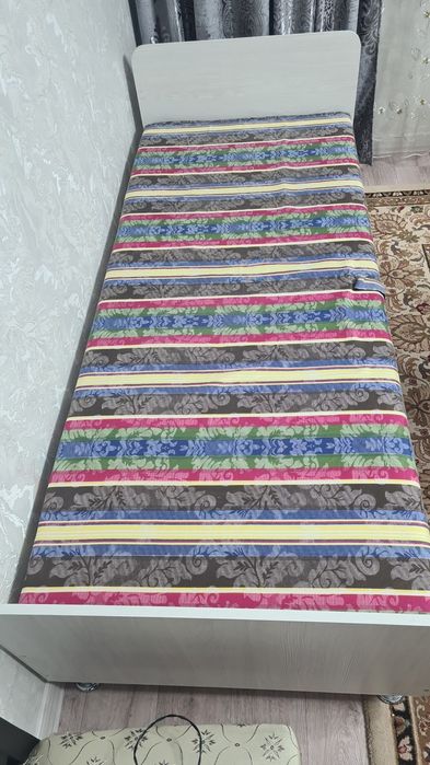 Кровать односпальная