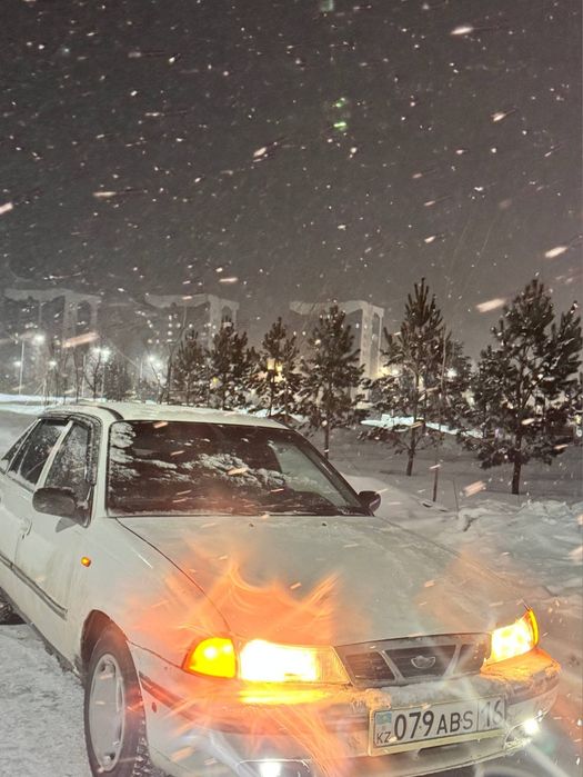 Продам нексия 1 2007 год