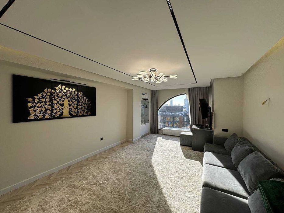 ПРОДАЁТСЯ 5-комнатная квартира ул. Афросиаб