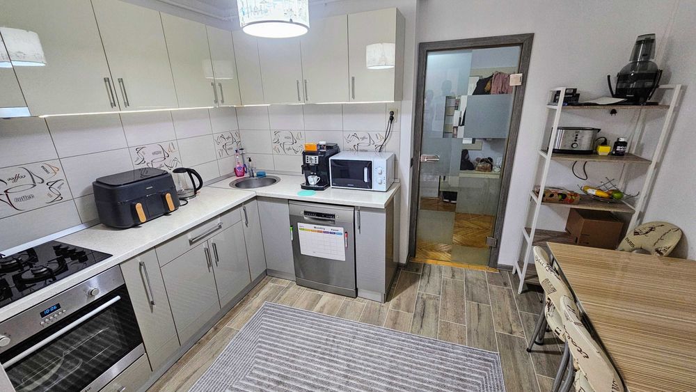 Proprietar, 3 camere decomandat, 72 mp,zona Lipovei