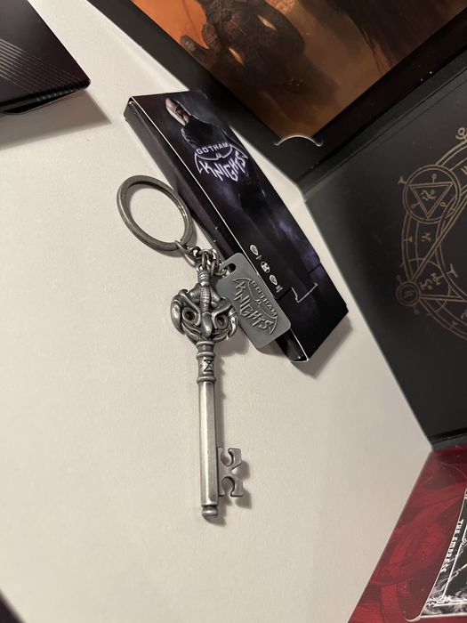 Колекционерски гейминг стоки - Gotham и Forspoken