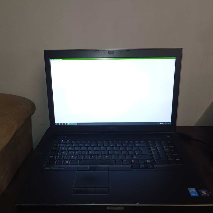 Продавам лаптоп Dell Precision M6800, 17,3", тип Mobile Workstation.