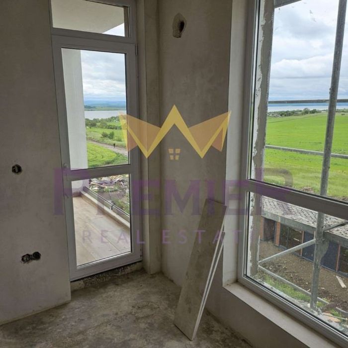 Продава се Тристаен апартамент в Бургас, Меден рудник - зона Б - 96 кв.м за 1011 €/кв.м - Снимка #10