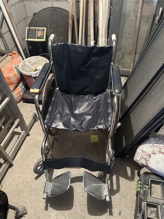 Инвалидная коляска