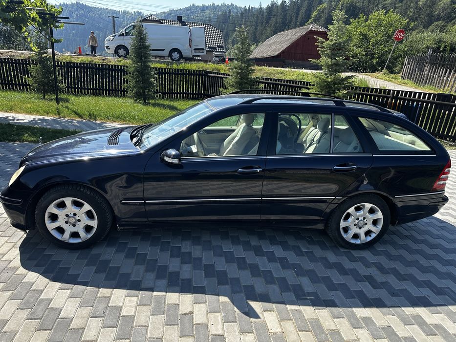 Mercedes-Benz C220