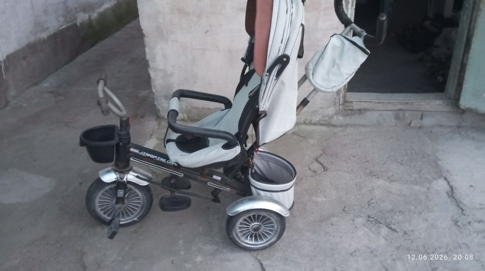 Продаётся велоколяска