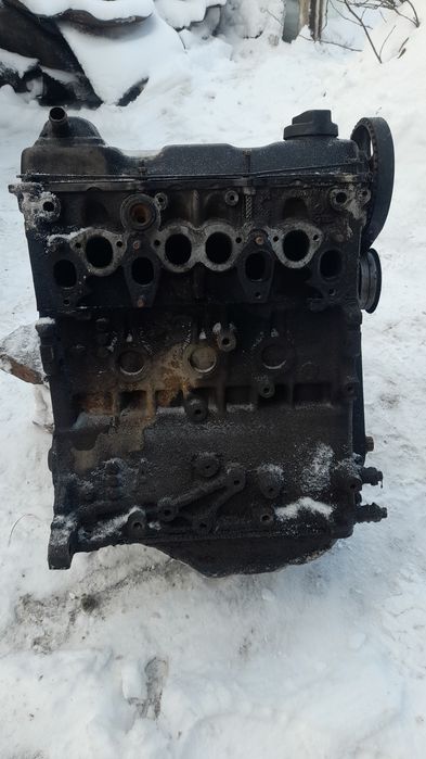Двигатель Ауди 80 Пассат Б-3 1,8