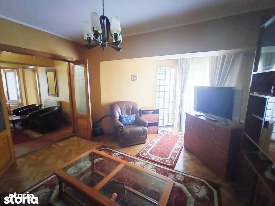 3 camere 1 mai Medicina l Centrala termica Apartament renovat
