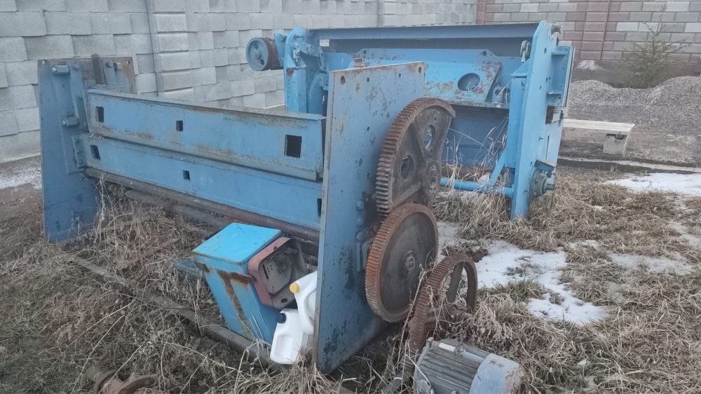 Продам станок гильотина и листогиб
