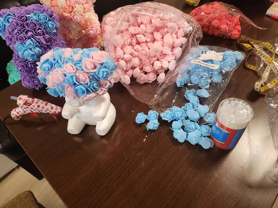 Мече от вечни рози