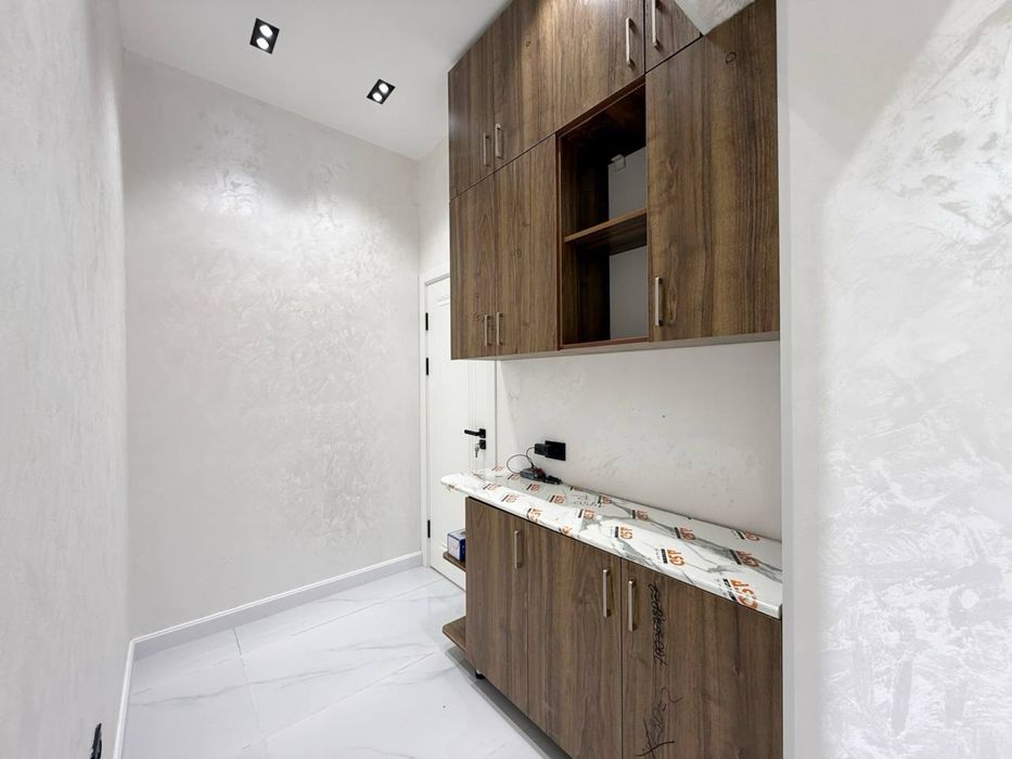 Чиланзар | Новза - Продается нежилое помещение вдоль дороги 115м2