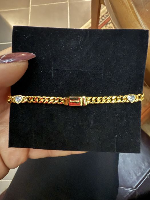 Pandora gold гривна