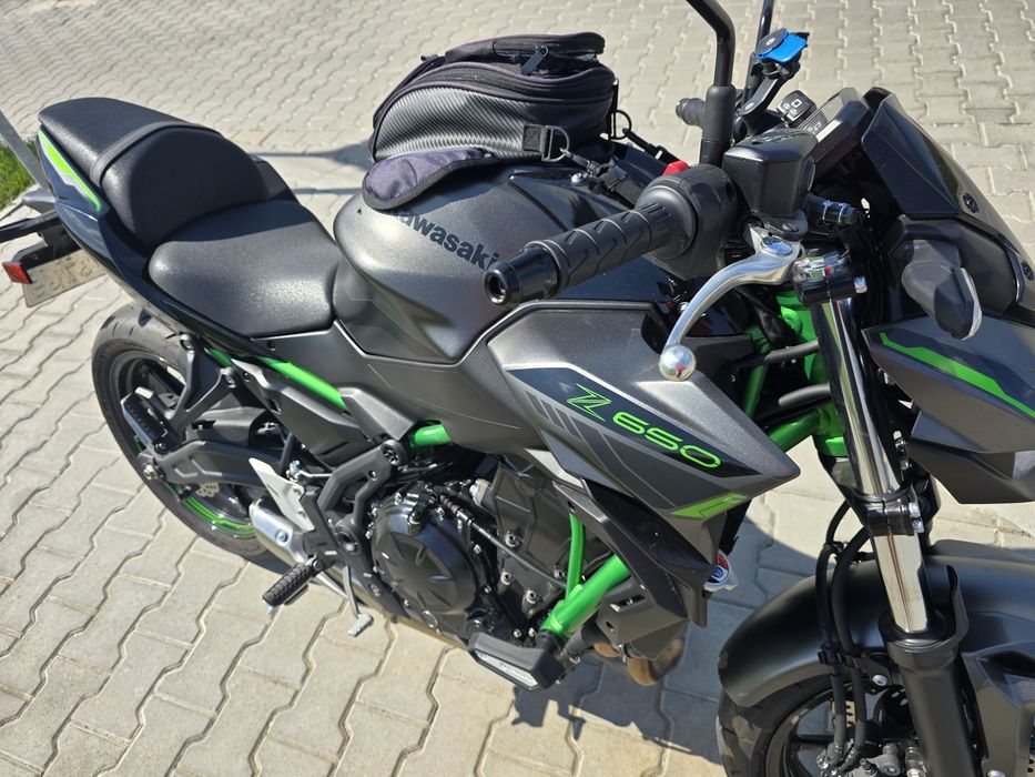 Kawasaki z650 нов купуван от Еди мото 6500км