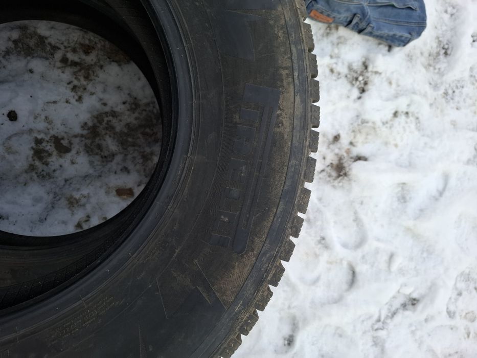 Шины зимние шипы
