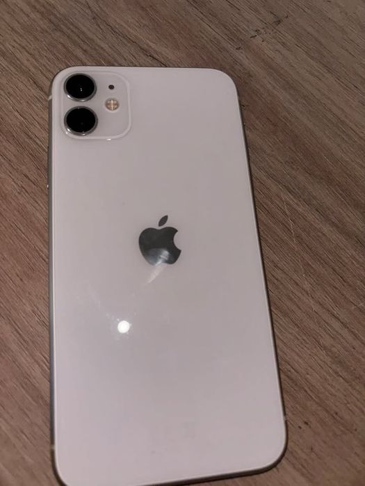 iPhone 11 ca si nou