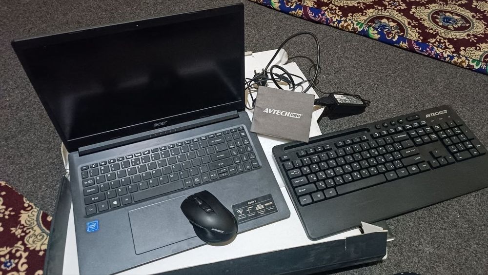 Acer noutbook holati yangi ishlatilmagan