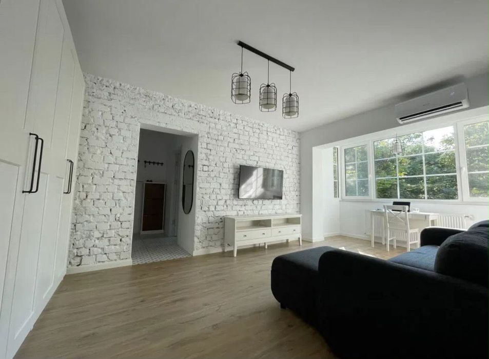 Apartament de închiriat