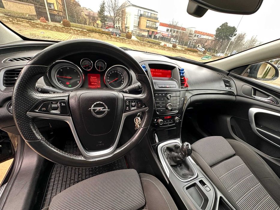 OPEL Insignia Hatchback