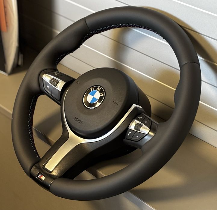 Volan M airbag rotund impecabil original Bmw seria 1 3 4 F20 F21 F20 F30 F32 F35 F31 cod 3074437 Bmw