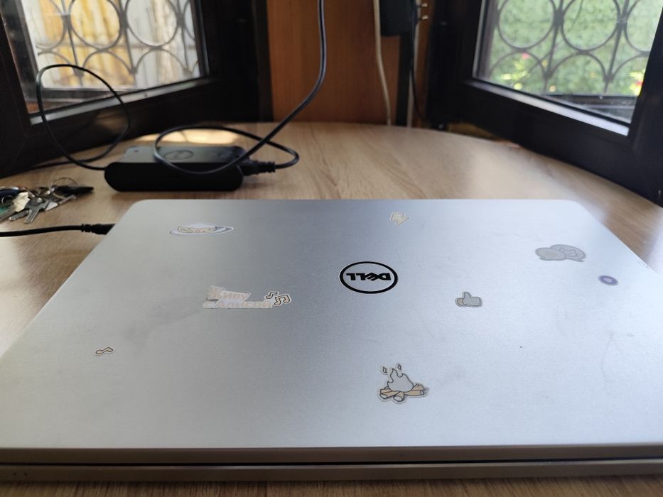 Dell Inspiron 17 7000 Series 7746