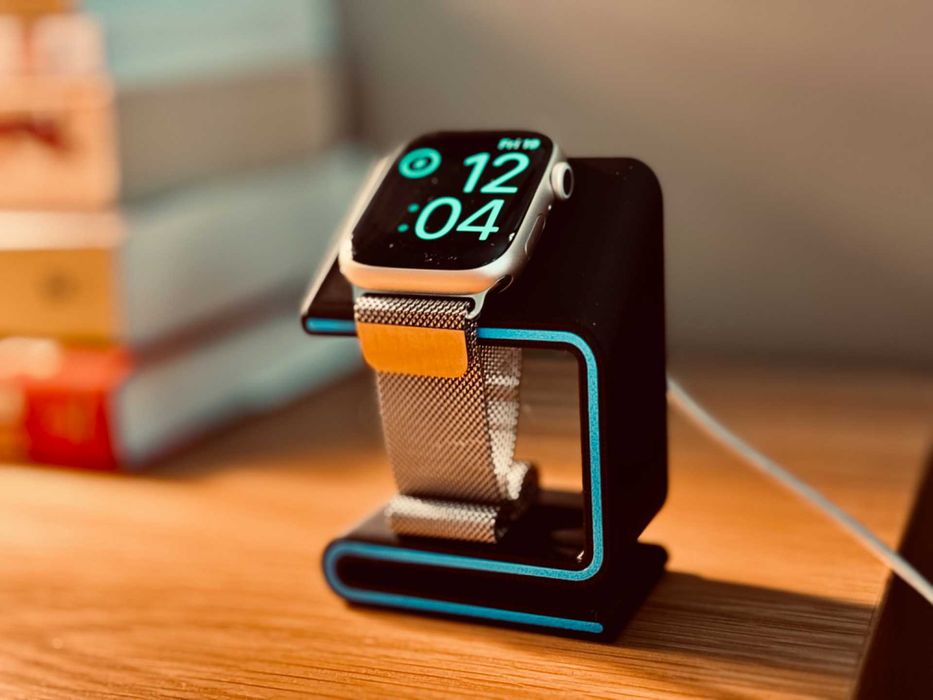 Стойка за Apple Watch – 3D принтирана