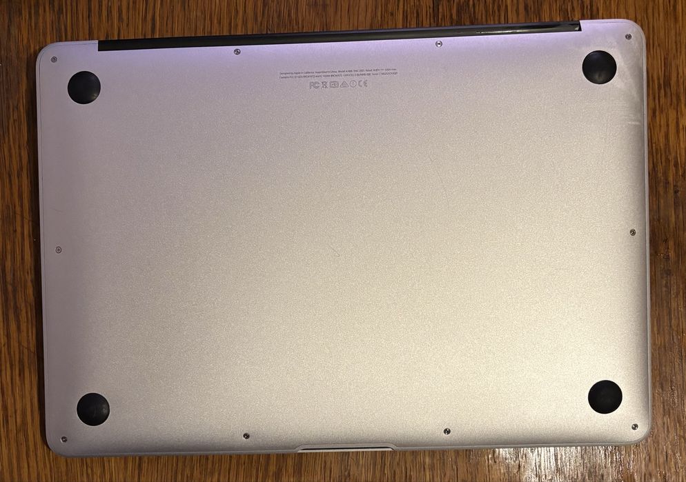 Macbook A1466 Impecabil