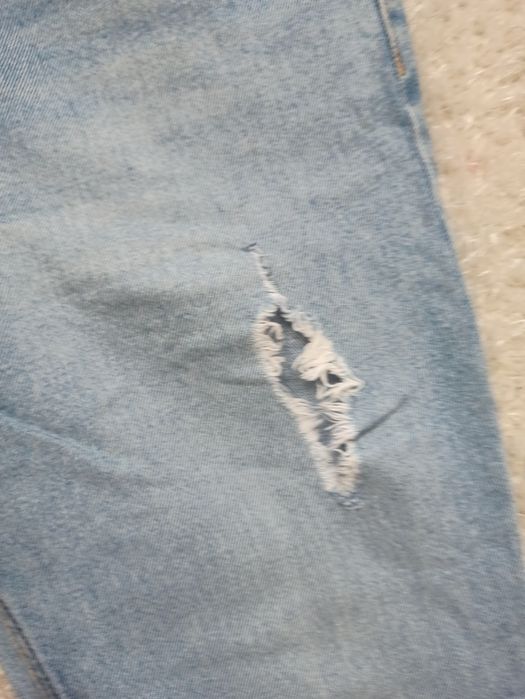 Blugi Review Straight fit