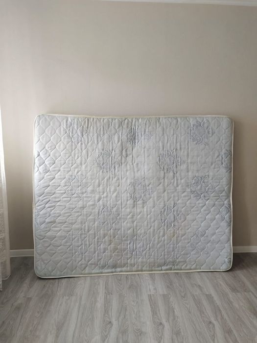 Матрас - 5000 тг.