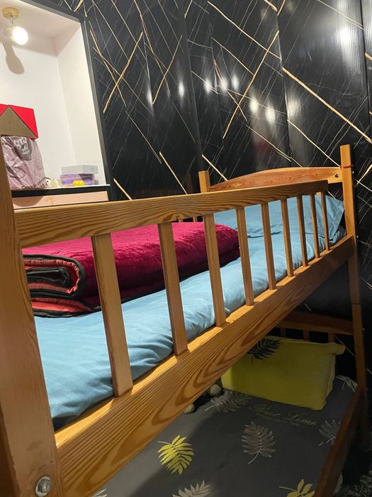 Продаётся двухяростный кроват