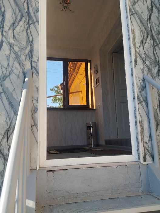 Ижара карвон бозор олдида  угил боларга