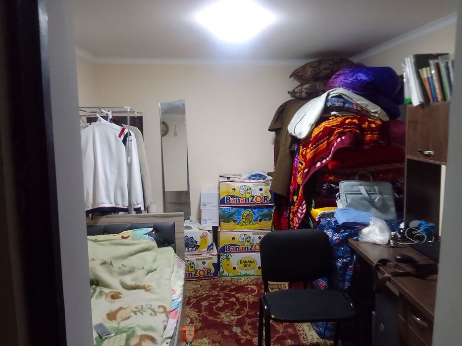 Продается дом 3 комнаты, 2 сотоки. Ор Яшнабадский район. Джакурганская