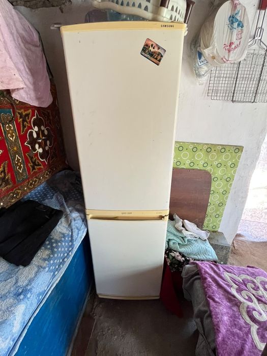 Холодильник сатылады