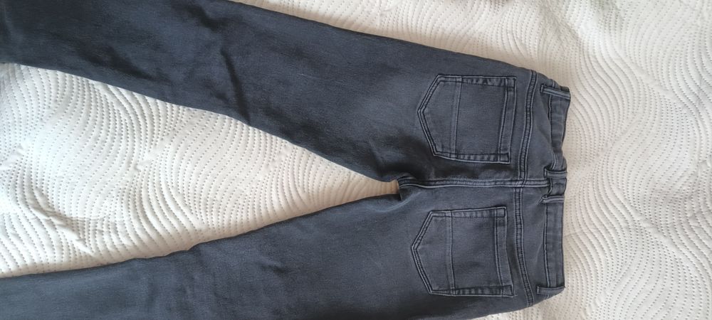 Черен панталон  158 см.