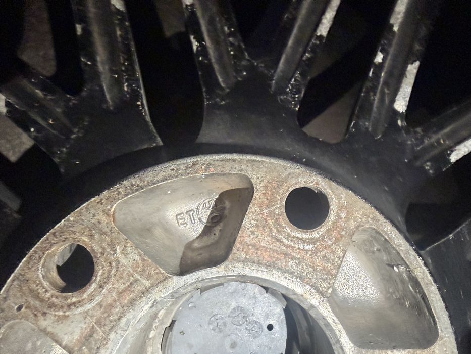 Продам диски 295/40/R20