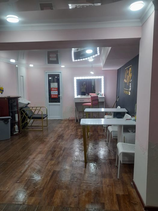 Мебель для салона кросатыи