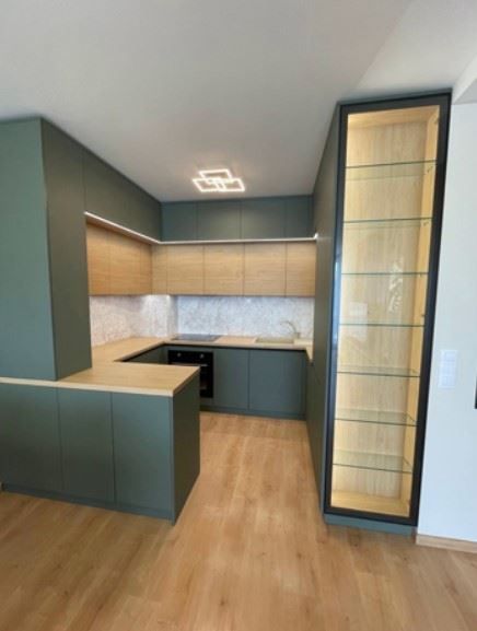 Дава се под наем Двустаен апартамент в София, Витоша - 62 кв.м за 896.58 € - Снимка #3