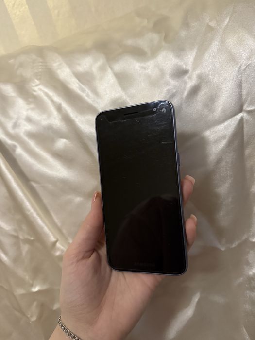Продам телефон samsung galaxy j2
