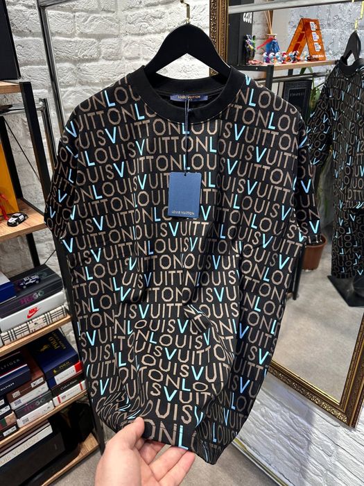 Мъжки тениски различни модели