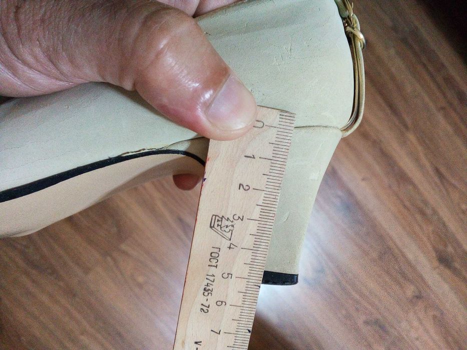 Palto sotiladi razmer 50-52 Italy 100 ming+tufli tapochalar BEPUL