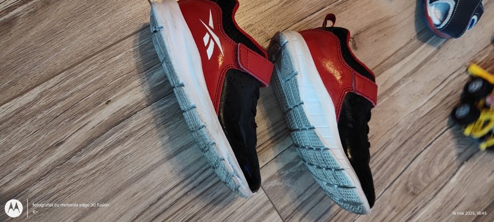 Adidași Reebok Nr.26