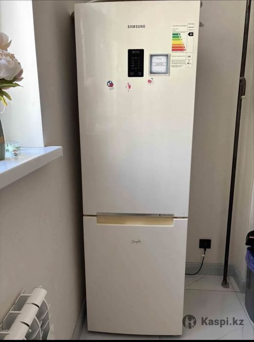 Өте жақсы жағдайдағы холодильник сатылады