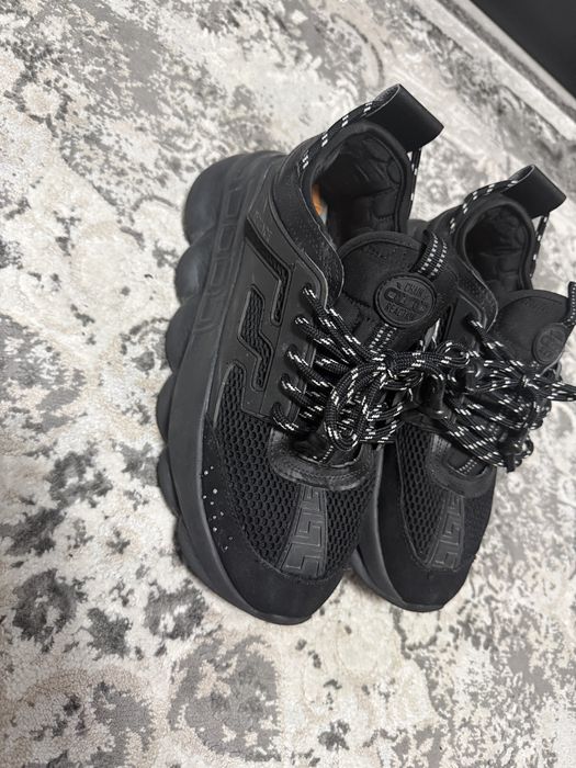 Versace chain reaction black