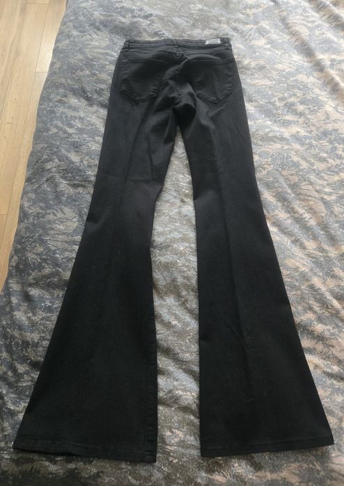 Чисто нови дънки Lefon