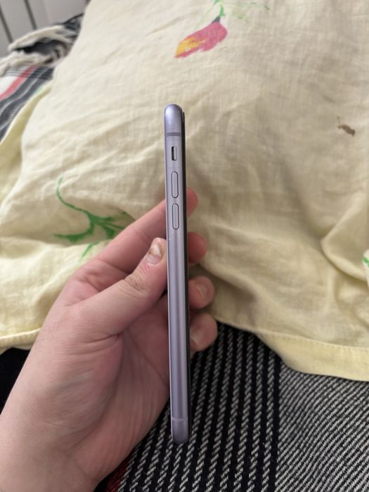Продается iPhone 11 64 гб